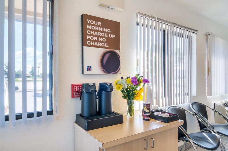 Motel 6 Chicago - Elk Grove Элк-Гров-Виллидж Экстерьер фото