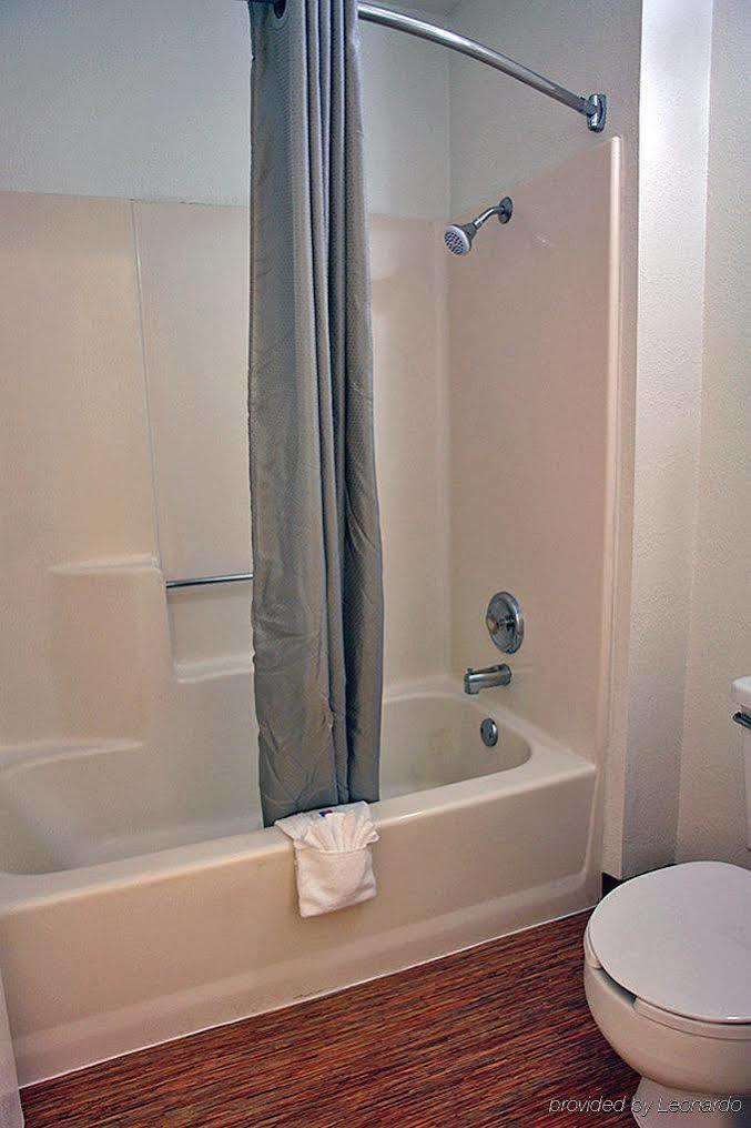 Motel 6 Chicago - Elk Grove Элк-Гров-Виллидж Экстерьер фото